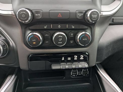 Used 2021 RAM 1500 Big Horn AWD/4WD image 13