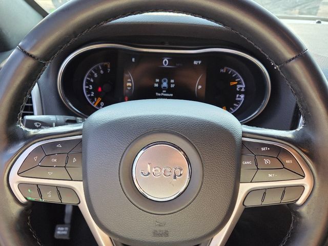 Used 2022 Jeep Grand Cherokee Laredo E w/ Security & Convenience Group RWD image 23