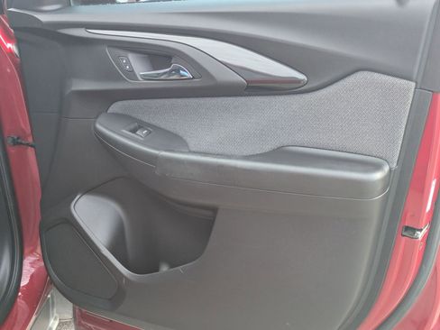 Used 2021 Chevrolet TrailBlazer LS image 28