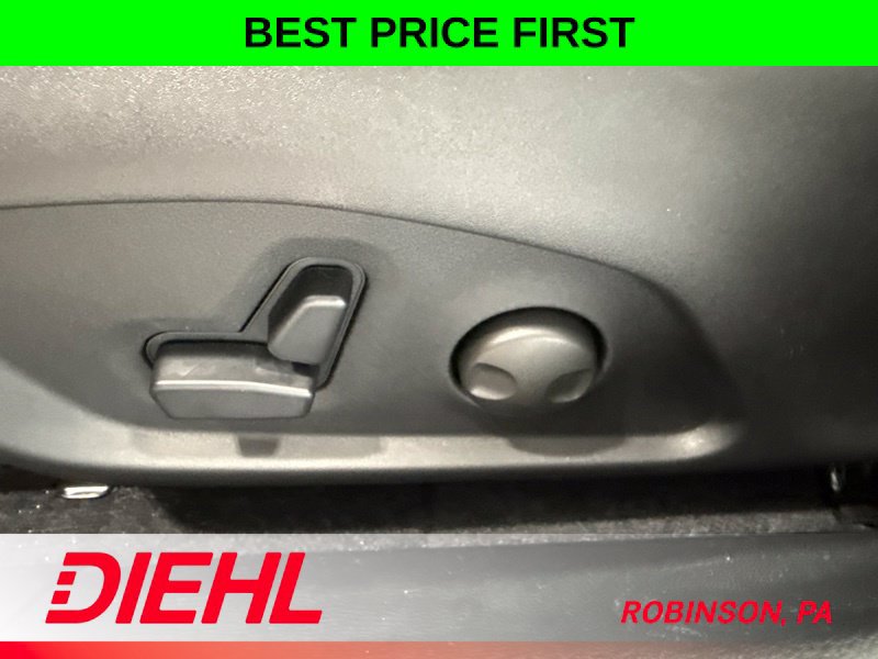 New 2026 Jeep Compass Trailhawk w/ Sun, Sound & Navigation Group AWD/4WD image 20