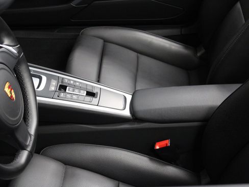 Used 2016 Porsche 911 Carrera 4S image 30