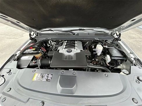 Used 2020 Cadillac Escalade Luxury image 17