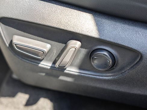 Certified 2024 Toyota Grand Highlander AWD image 12