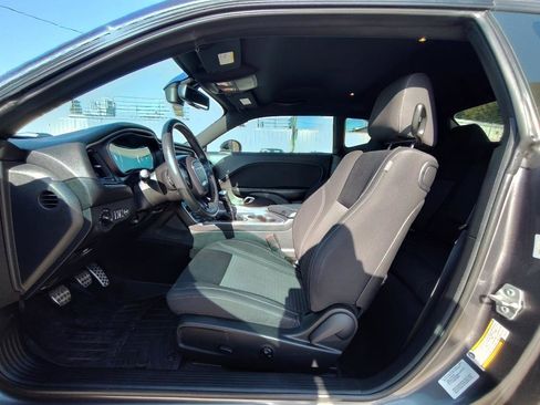 Used 2015 Dodge Challenger R/T w/ Quick Order Package 22B R/T RWD image 16