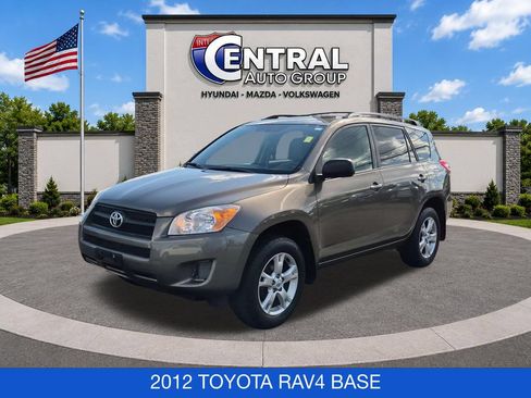 Used 2012 Toyota RAV4 4WD w/ Upgrade Value Pkg image 3