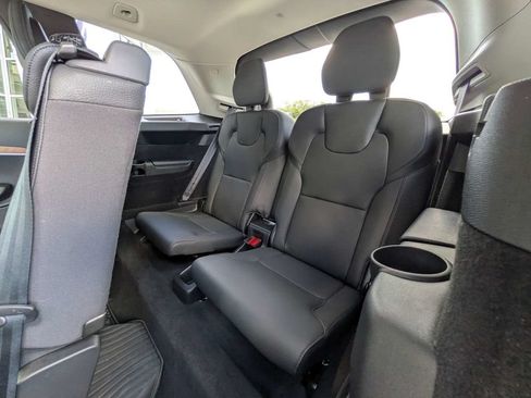 Used 2024 Volvo XC90 B6 Plus AWD/4WD image 16