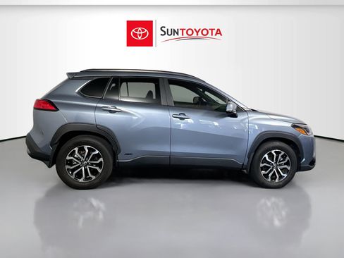 Used 2024 Toyota Corolla Cross AWD Hybrid image 2