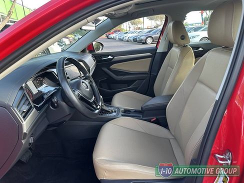 Used 2019 Volkswagen Jetta SE FWD image 17