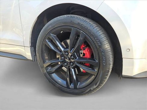 Used 2019 Ford Edge ST w/ Equipment Group 401A image 10