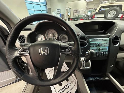 Used 2011 Honda Pilot EX image 10