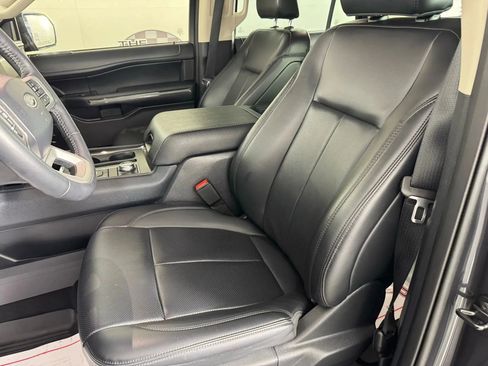 Used 2024 Ford Expedition Max XLT image 35