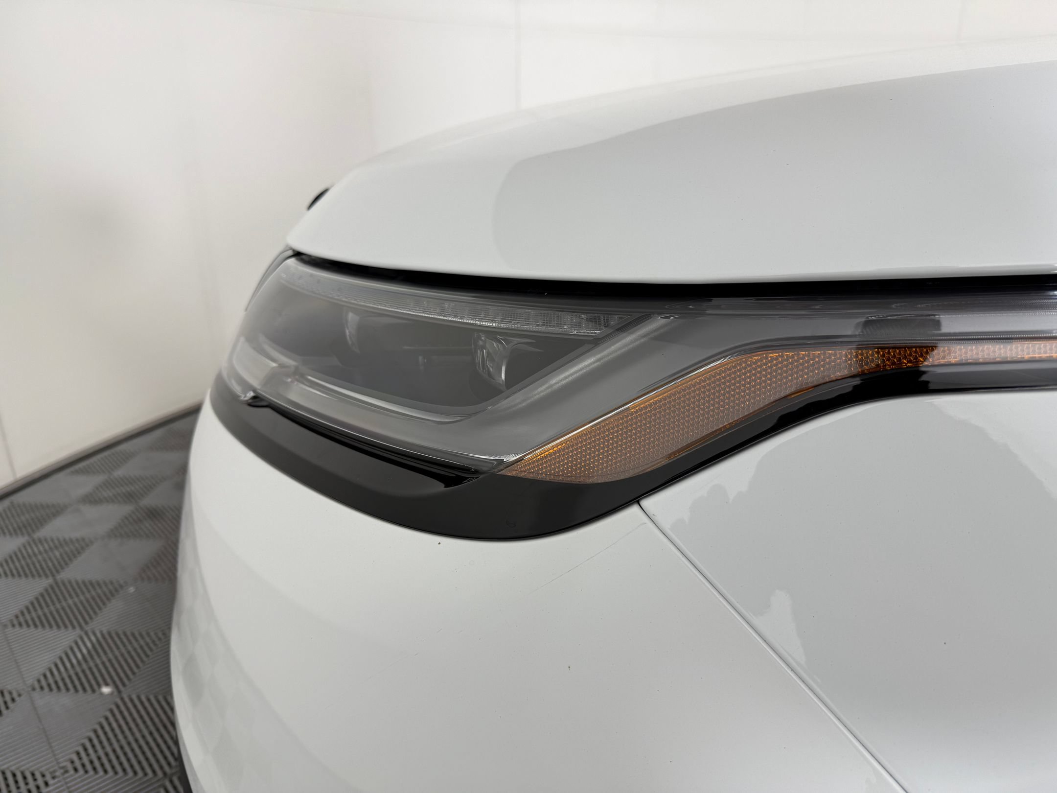 New 2026 Land Rover Range Rover Velar S AWD/4WD image 12
