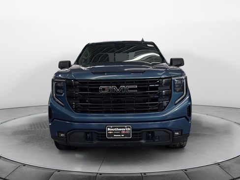 Used 2024 GMC Sierra 1500 Elevation w/ Preferred Package AWD/4WD image 7