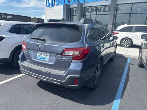 Used 2018 Subaru Outback 3.6R Limited AWD/4WD image 11
