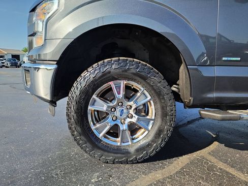 Used 2016 Ford F150 XLT w/ Equipment Group 302A Luxury AWD/4WD image 10