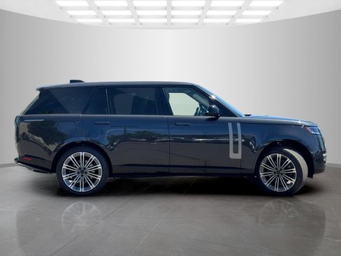 New 2026 Land Rover Range Rover Long Wheelbase SE AWD/4WD image 4
