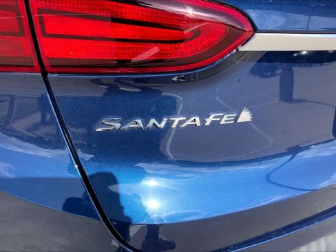 Used 2019 Hyundai Santa Fe SE FWD image 10