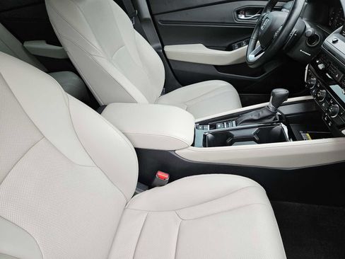 Used 2024 Honda Accord Touring image 14