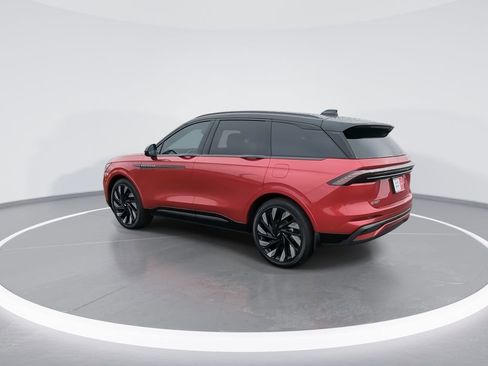 Used 2024 Lincoln Nautilus Reserve w/ Equipment Group 203A image 6