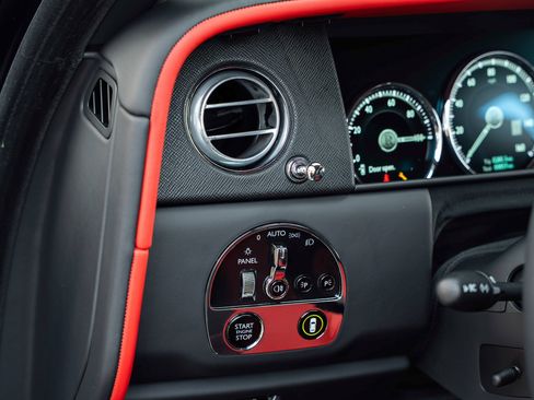 Certified 2023 Rolls-Royce Cullinan w/ Dark Exterior Package image 23