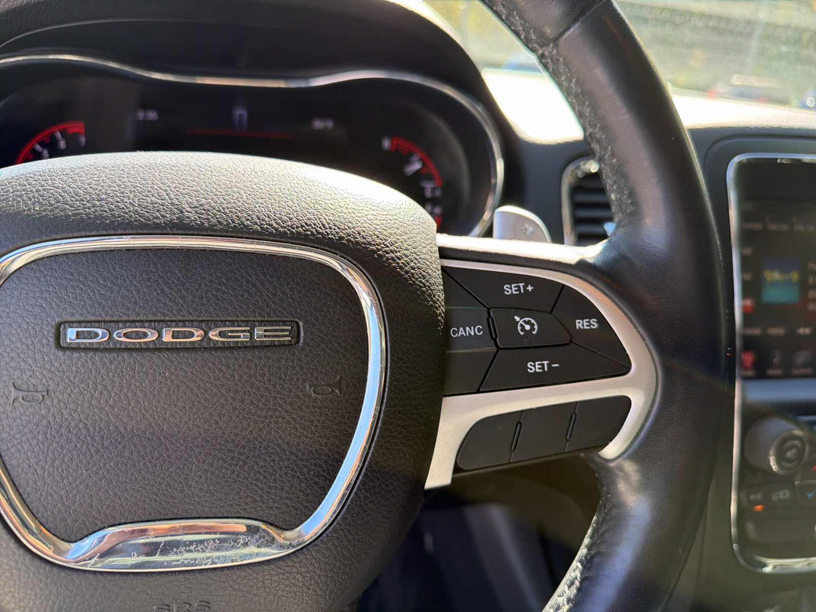 Used 2015 Dodge Durango Limited w/ Nav & Power Liftgate Group RWD image 26
