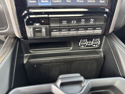 Used 2023 RAM 2500 Limited image 35