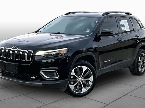 Used 2022 Jeep Cherokee Limited w/ Elite Package AWD/4WD image 2
