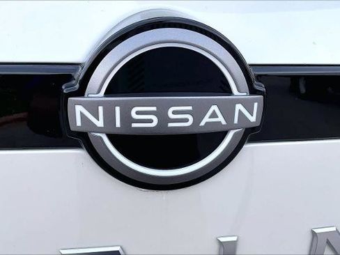 Certified 2024 Nissan Pathfinder SV image 29
