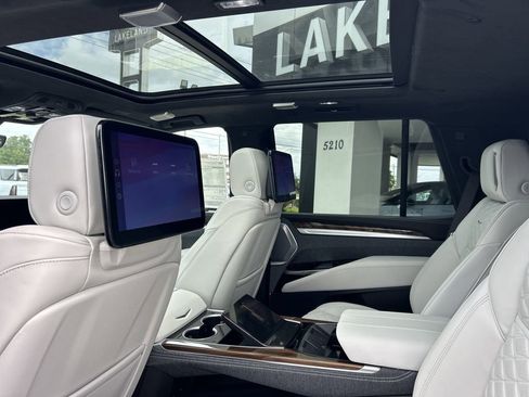 New 2026 Cadillac Escalade Platinum Sport image 17