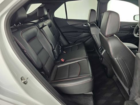 Used 2024 Chevrolet Equinox RS w/ RS Leather Package FWD image 12