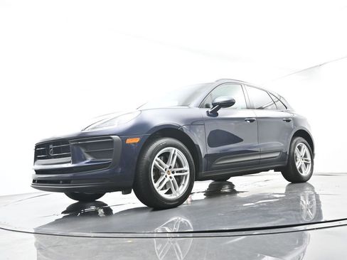Certified 2023 Porsche Macan AWD/4WD image 45