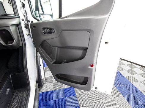 Used 2024 Ford Transit 350 XLT RWD image 13