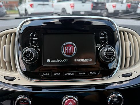 Used 2017 FIAT 500 Lounge image 26
