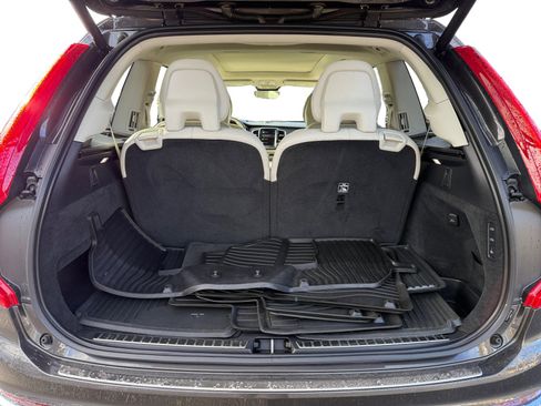 Used 2023 Volvo XC90 T8 Ultimate w/ Protection Package Premier image 17