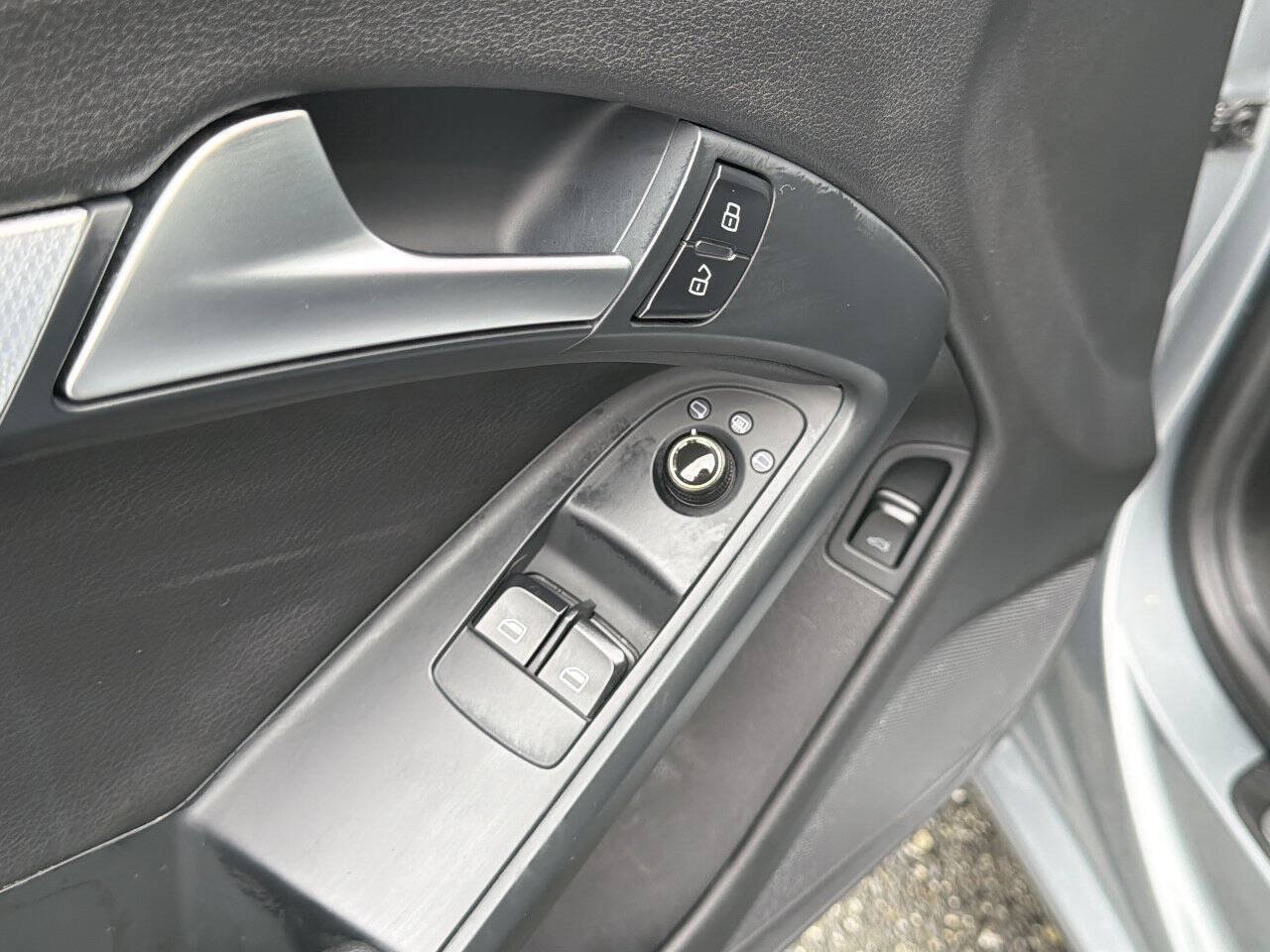 Used 2011 Audi A5 2.0T Premium Plus AWD/4WD image 25