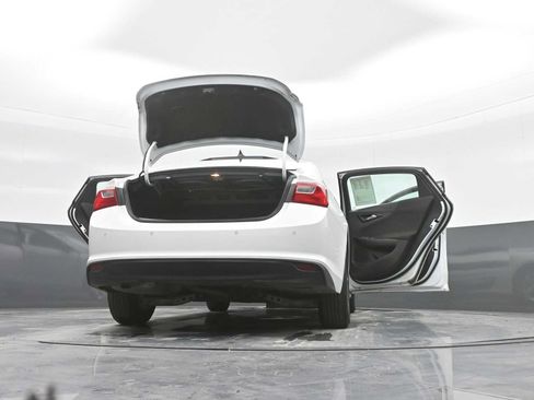 Used 2022 Chevrolet Malibu LS w/ Driver Confidence Package II FWD image 41