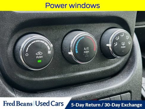 Used 2021 RAM ProMaster 3500 w/ Convenience Group FWD image 19