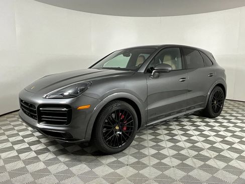 Used 2022 Porsche Cayenne GTS image 1