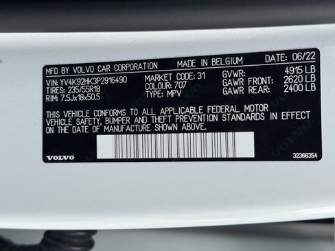 Used 2023 Volvo XC40 B4 Core w/ Convenience Package image 44