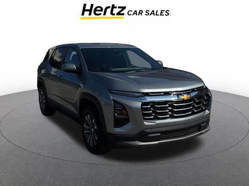 Used 2025 Chevrolet Equinox LT image 1