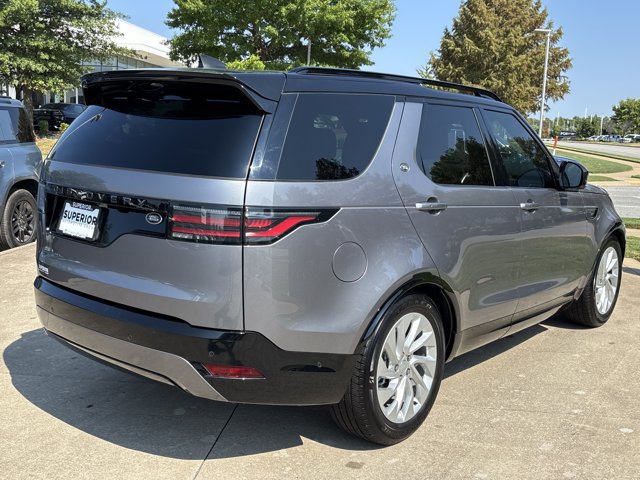 Used 2023 Land Rover Discovery S R-Dynamic AWD/4WD image 3