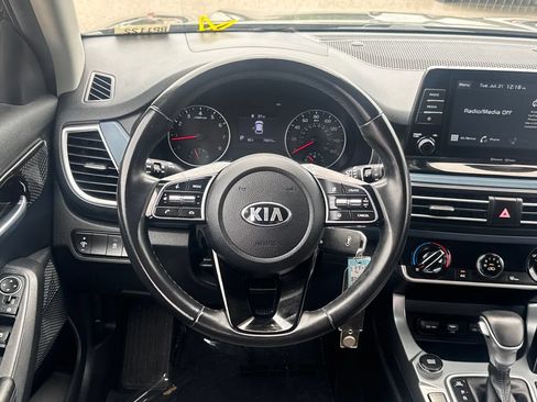 Used 2021 Kia Seltos S AWD/4WD image 13