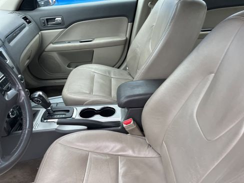 Used 2012 Ford Fusion SEL image 25
