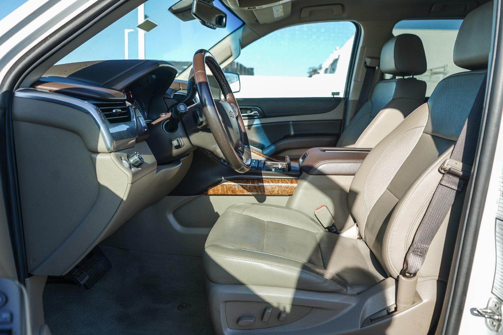 Used 2020 Chevrolet Suburban Premier RWD image 10
