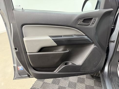 Used 2022 GMC Canyon Elevation Standard image 13