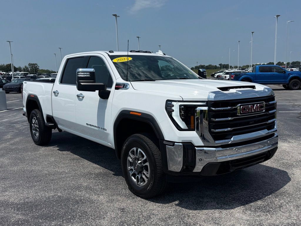 Used 2025 GMC Sierra 2500 SLT w/ SLT Convenience Package AWD/4WD image 2