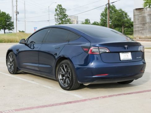 Used 2022 Tesla Model 3 Long Range AWD/4WD image 11