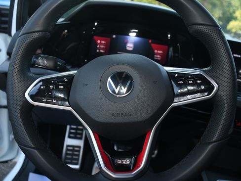Used 2022 Volkswagen GTI Autobahn FWD image 14