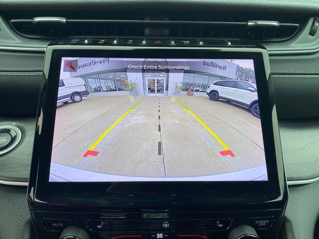 Used 2023 Jeep Grand Cherokee Limited AWD/4WD image 24