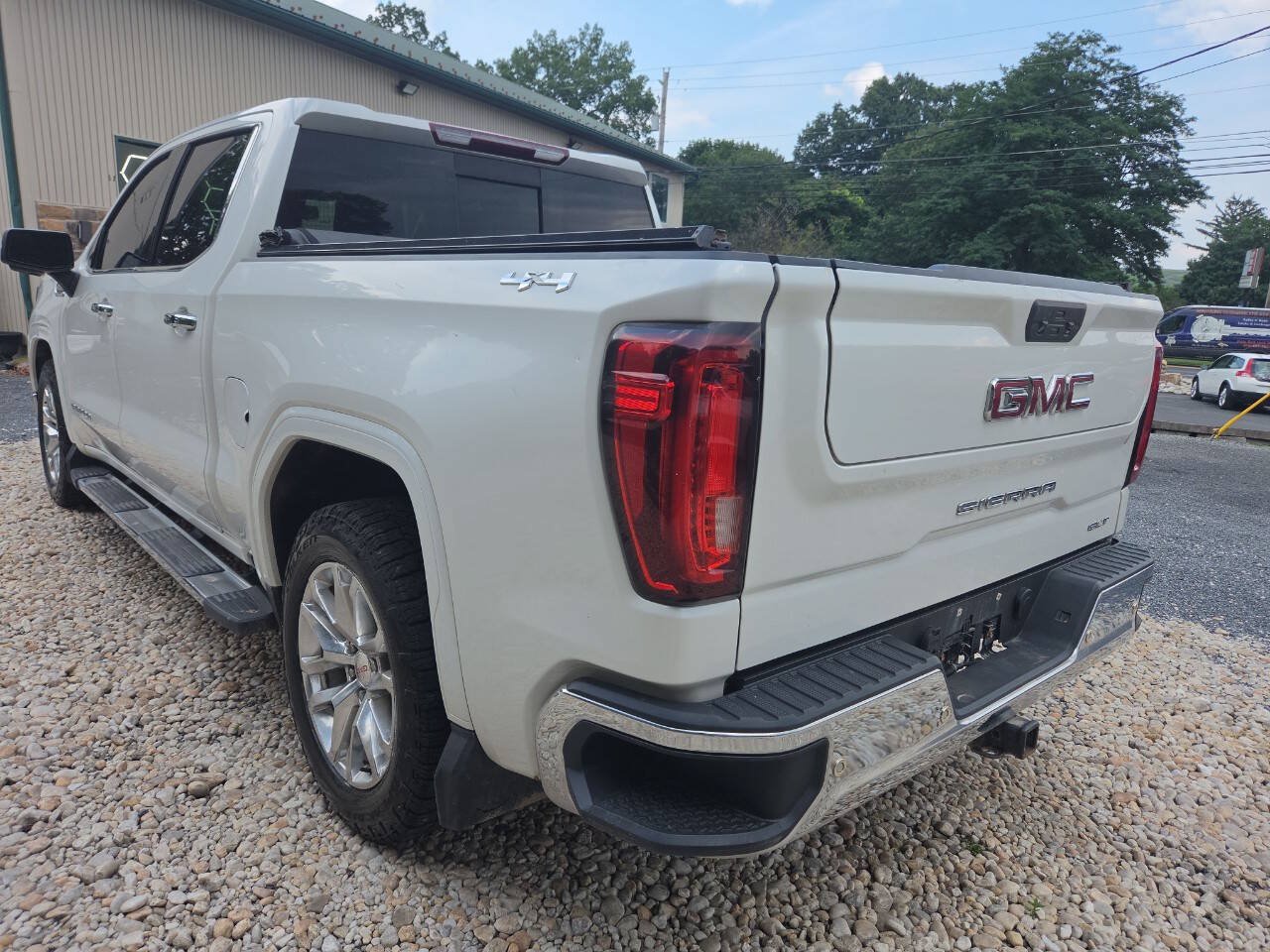 Used 2020 GMC Sierra 1500 SLT w/ SLT Premium Plus Package AWD/4WD image 6